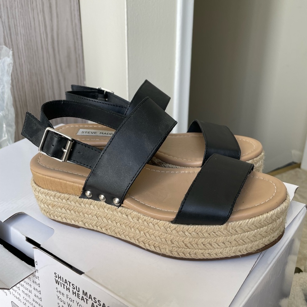 Steve Madden platform Sandals